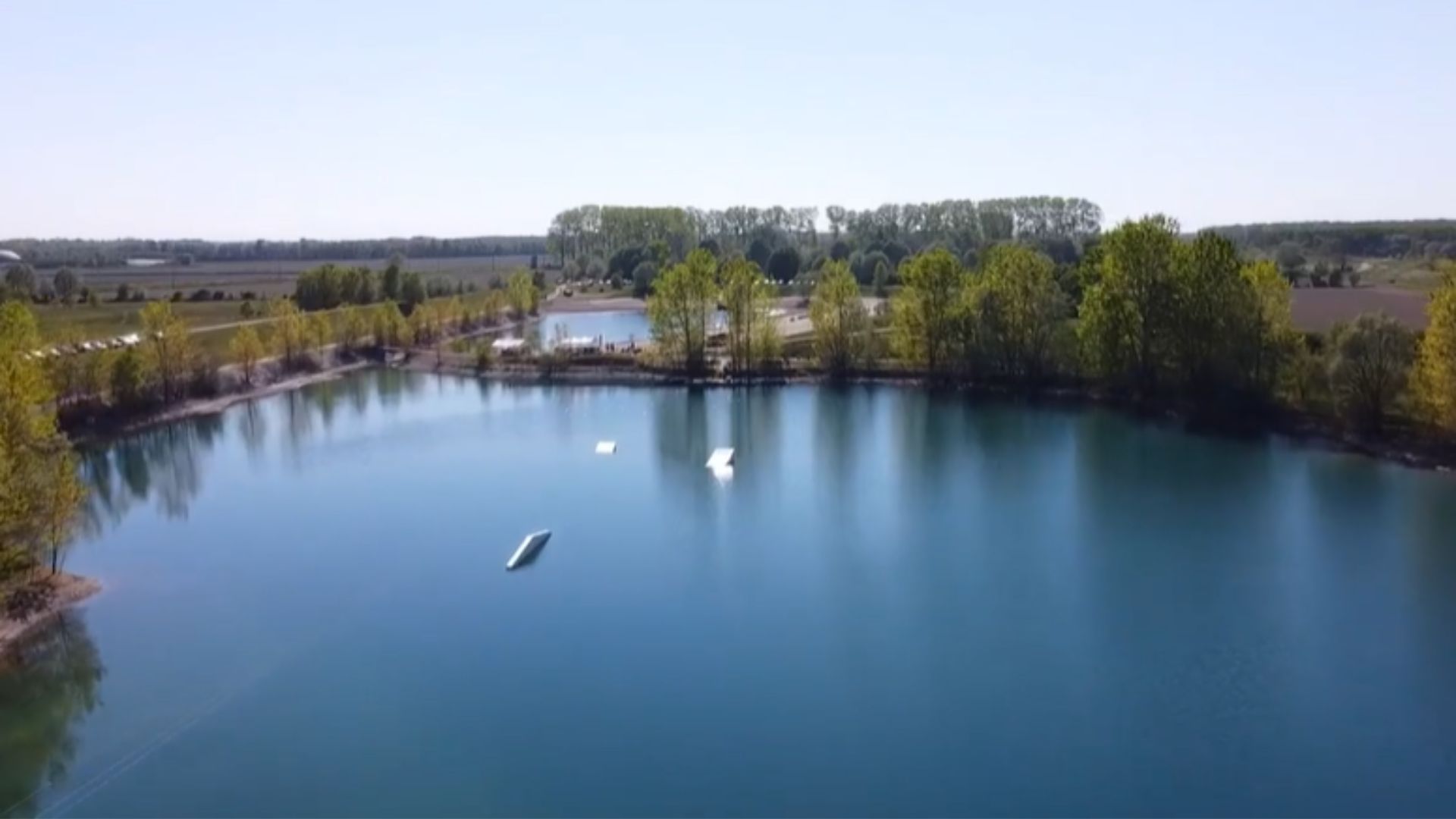 Le Bateau Erbatici Wakepark Pavia