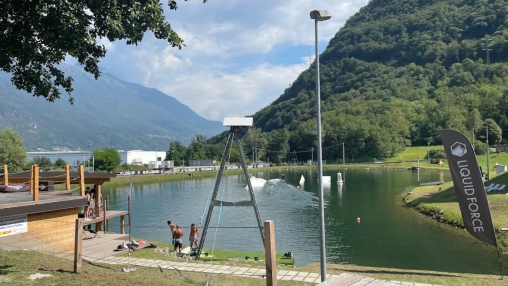 Anteprima wakepark Como Lake Cable
