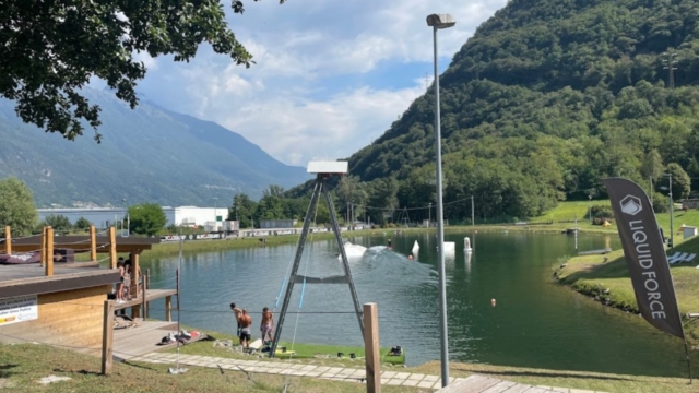 Anteprima wakepark Como Lake Cable