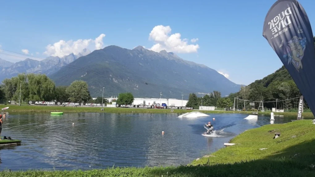 Anteprima wakepark Como Lake Cable