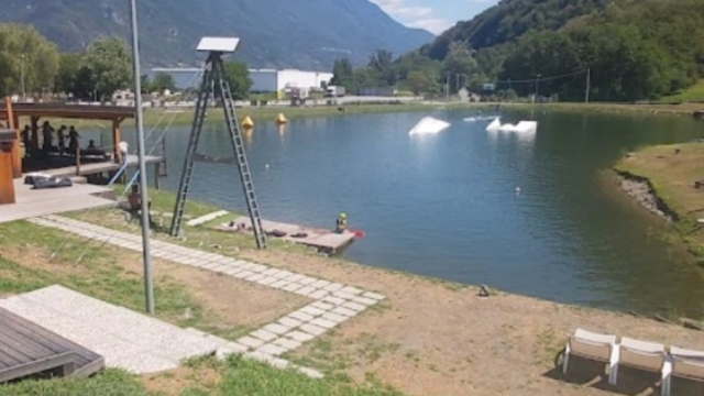 Anteprima wakepark Como Lake Cable