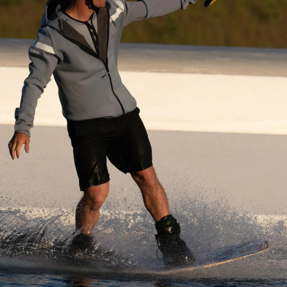 Le migliori giacche in neoprene per wakeboard e wakeskate