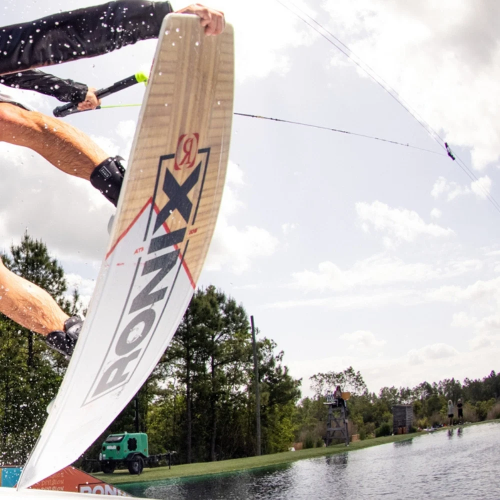 Tavola da wakeboard Ronix Wakeboard Ronix da park: quale scegliere?