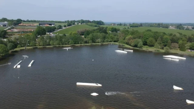 Risultati di ricerca directory WS - park francia anteprima - Wakepark TSN44.2 Nozay