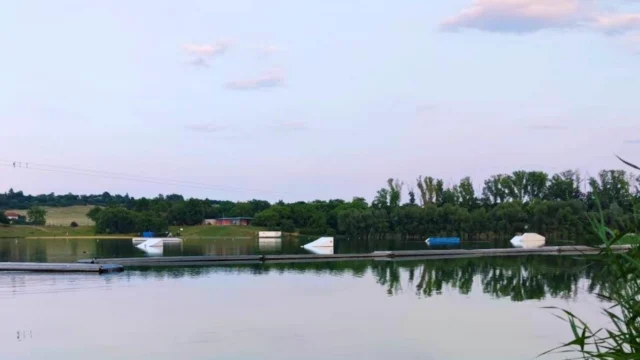 Risultati di ricerca directory WS – park germania anteprima – Erfurt Wasserski – und Wakeboardanlage